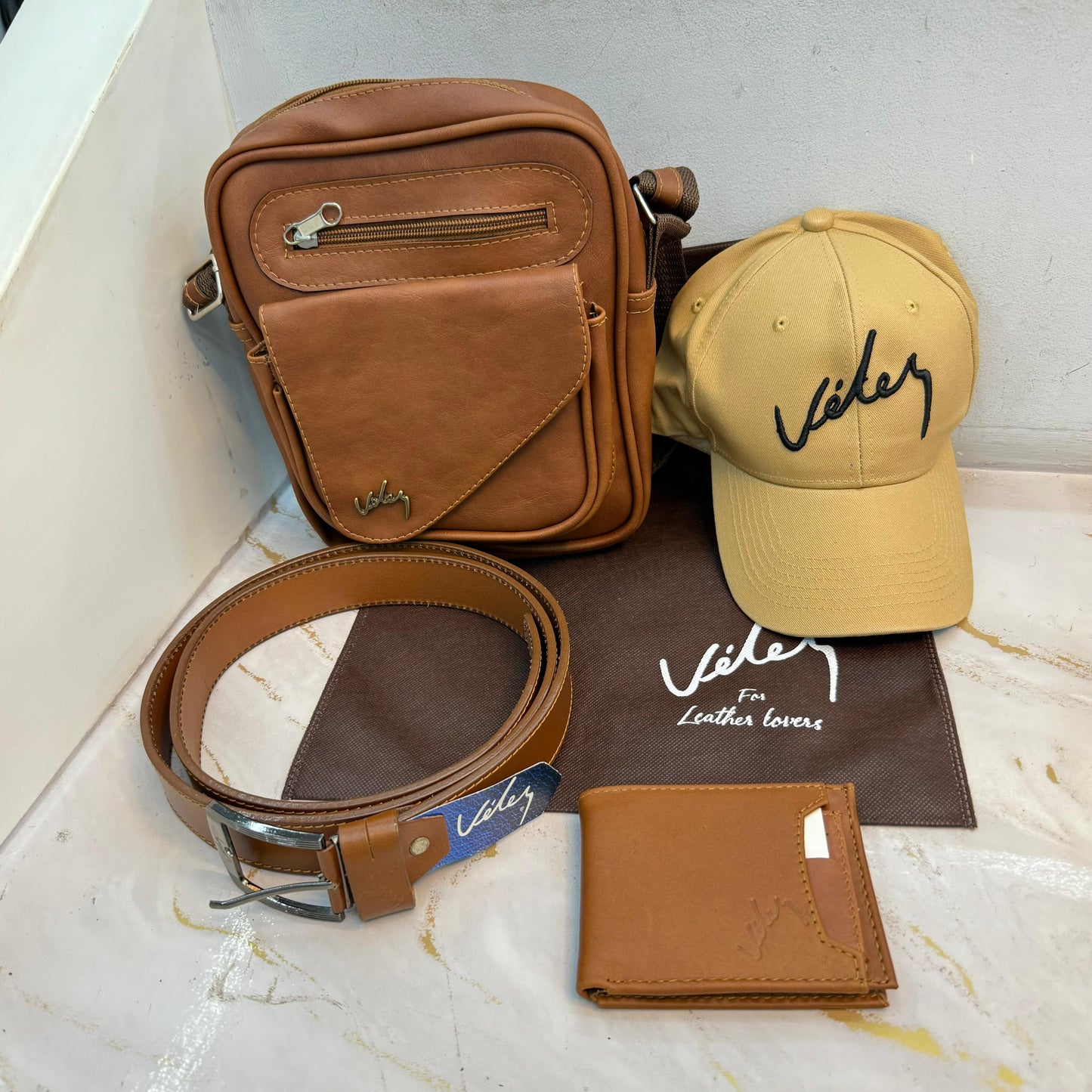 COMBO VÉLEZ PARA HOMBRE: EXCLUSIVO Y AUTÉNTICO
