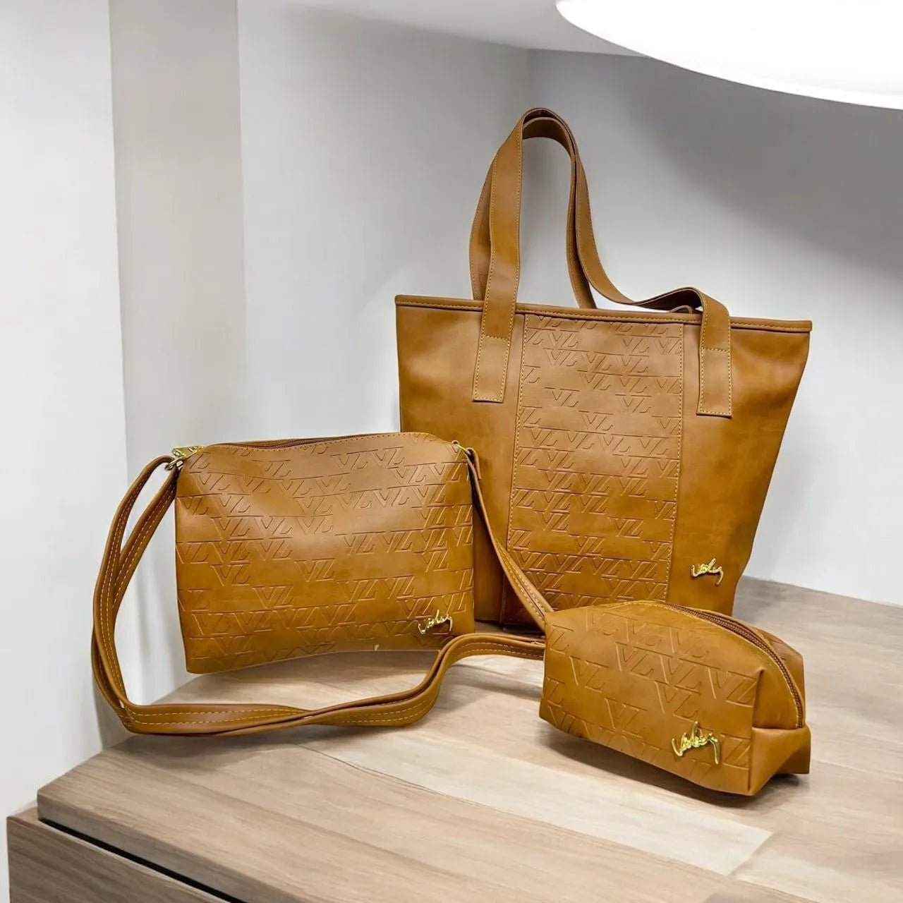 TRIO EN CUERO DAMA REF IBIZA VELEZ